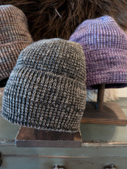 Qiviut Hat Single Layer 1 X 1 Ribbing
Natural Brown Qiviut Yarn with complimentary wool color yarn
Qiveut Designs