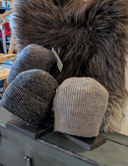 Qiviut Hat Single Layer 1 X 1 Ribbing
Musk Ox Hide Background 
Qiveut Designs