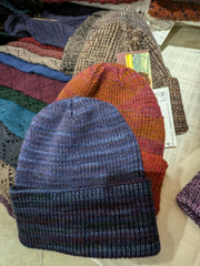 Qiviut Hat Single Layer 1 X 1 Ribbing
Hand Painted Blueberry Qiviut Yarn with complimentary wool color yarn
Qiveut Designs