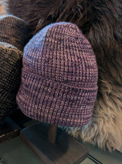 Qiviut Hat Single Layer 1 X 1 Ribbing
Hand Painted Lupine Qiviut Yarn with complimentary wool color yarn
Qiveut Designs